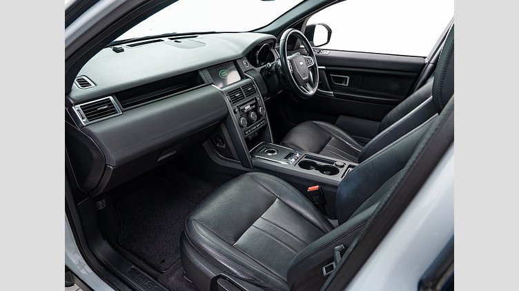 2018 認定中古車 Land Rover Discovery Sport Yulong White 2.0 litre i4D Diesel ランドマークエディション