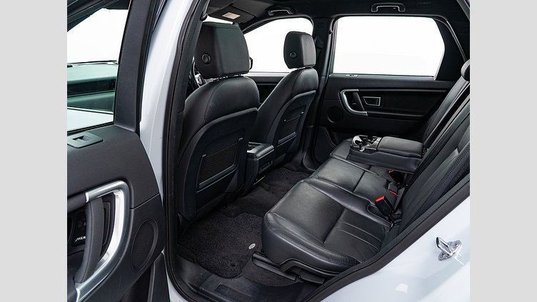 2018 認定中古車 Land Rover Discovery Sport Yulong White 2.0 litre i4D Diesel ランドマークエディション