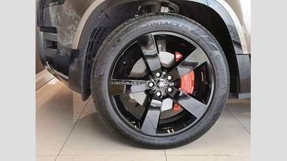 Defender 110 8