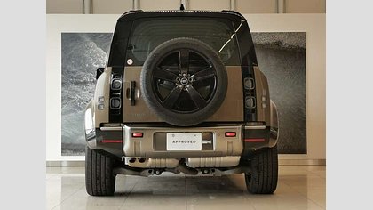 Defender 110 7