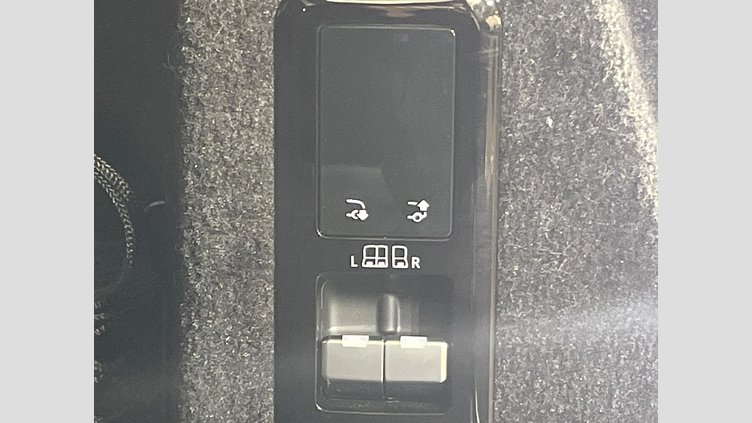 2023 認定中古車 Land Rover Range Rover Sport ヴァレジネブルー 3.0リッター6気筒300PSターボチャージドディーゼルMHEV（オートマチック） AUTOBIOGRAPHY