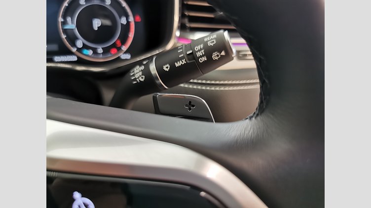 2024 認定中古車 Jaguar F-Pace オストゥーニパールホワイト D204 AWD（オートマチック）MHEV R-DYNAMIC SE