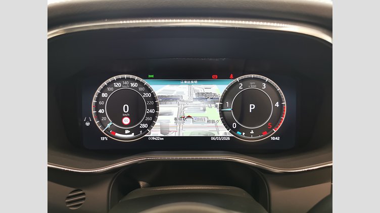 2024 認定中古車 Jaguar F-Pace オストゥーニパールホワイト D204 AWD（オートマチック）MHEV R-DYNAMIC SE