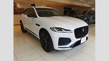 F-Pace 11