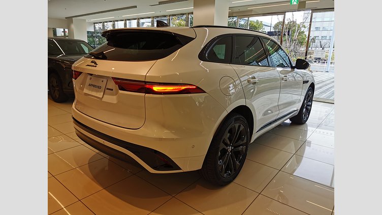 2024 認定中古車 Jaguar F-Pace オストゥーニパールホワイト D204 AWD（オートマチック）MHEV R-DYNAMIC SE
