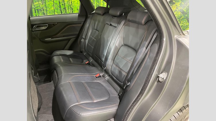 2016 認定中古車 Jaguar F-Pace Yulong White 4WD プレステージ