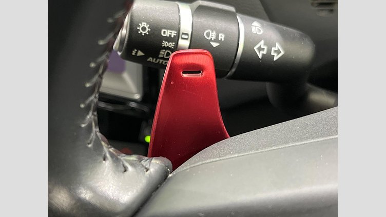 2016 認定中古車 Jaguar F-Pace Yulong White 4WD プレステージ