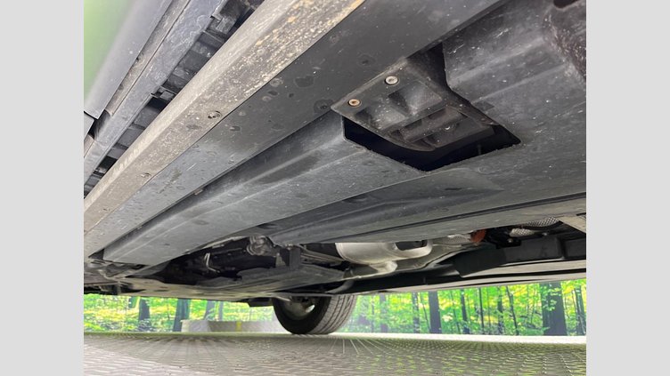 2016 認定中古車 Jaguar F-Pace Yulong White 4WD プレステージ