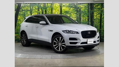 F-Pace 11