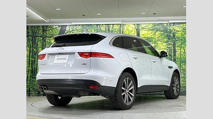 F-Pace 18