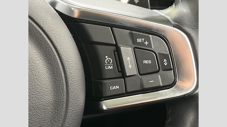 2018 認定中古車 Jaguar XF Fuji White , プレステージ