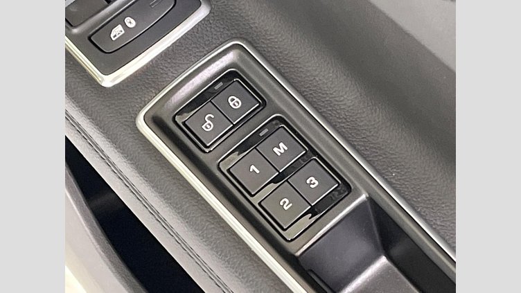 2018 認定中古車 Jaguar XF Fuji White , プレステージ