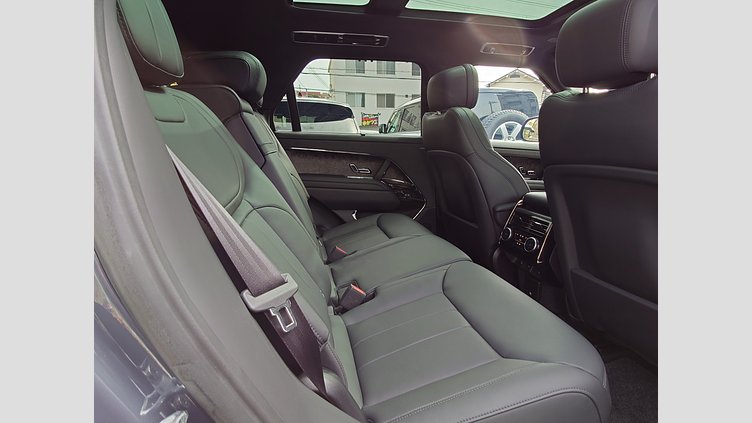 2023 認定中古車 Land Rover Range Rover Sport ヴァレジネブルー 3.0リッター6気筒400PSターボチャージドガソリンMHEV（オートマチック） FIRST EDITION