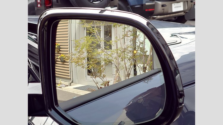 2023 認定中古車 Land Rover Range Rover Sport ヴァレジネブルー 3.0リッター6気筒400PSターボチャージドガソリンMHEV（オートマチック） FIRST EDITION