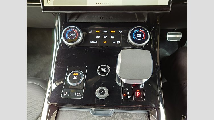 2023 認定中古車 Land Rover Range Rover Sport ヴァレジネブルー 3.0リッター6気筒400PSターボチャージドガソリンMHEV（オートマチック） FIRST EDITION