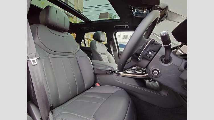 2023 認定中古車 Land Rover Range Rover Sport ヴァレジネブルー 3.0リッター6気筒400PSターボチャージドガソリンMHEV（オートマチック） FIRST EDITION