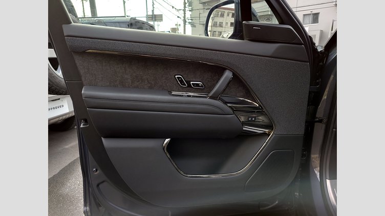 2023 認定中古車 Land Rover Range Rover Sport ヴァレジネブルー 3.0リッター6気筒400PSターボチャージドガソリンMHEV（オートマチック） FIRST EDITION