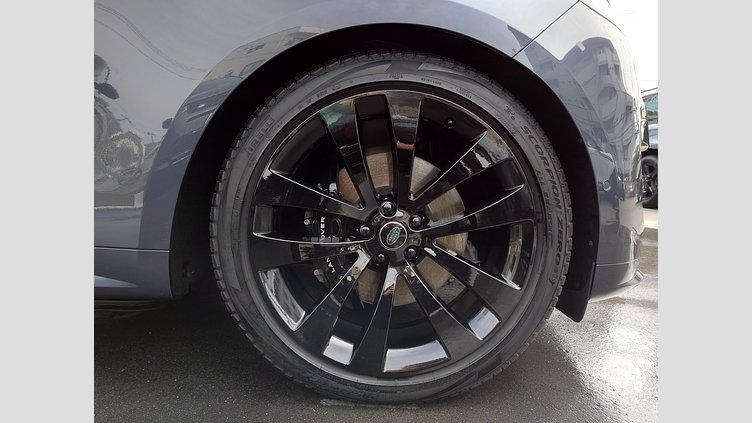 2023 認定中古車 Land Rover Range Rover Sport ヴァレジネブルー 3.0リッター6気筒400PSターボチャージドガソリンMHEV（オートマチック） FIRST EDITION