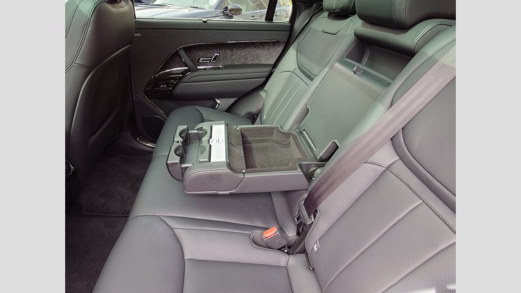 2023 認定中古車 Land Rover Range Rover Sport ヴァレジネブルー 3.0リッター6気筒400PSターボチャージドガソリンMHEV（オートマチック） FIRST EDITION