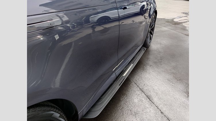 2023 認定中古車 Land Rover Range Rover Sport ヴァレジネブルー 3.0リッター6気筒400PSターボチャージドガソリンMHEV（オートマチック） FIRST EDITION