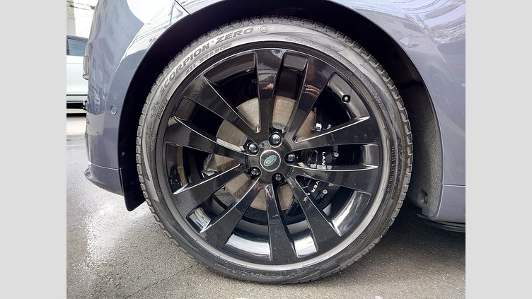 2023 認定中古車 Land Rover Range Rover Sport ヴァレジネブルー 3.0リッター6気筒400PSターボチャージドガソリンMHEV（オートマチック） FIRST EDITION