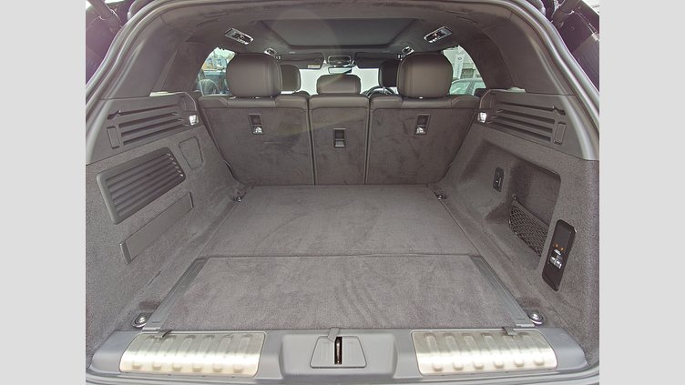 2023 認定中古車 Land Rover Range Rover Sport ヴァレジネブルー 3.0リッター6気筒400PSターボチャージドガソリンMHEV（オートマチック） FIRST EDITION