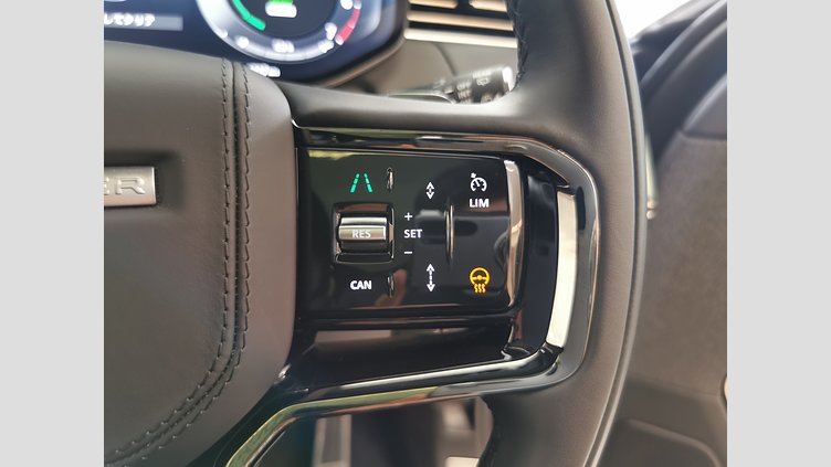 2025 認定中古車 Land Rover Range Rover Sport サントリーニブラック P550eプラグインハイブリッド（ガソリン） スタンダードホイールベース Dynamic SE