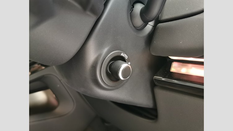 2025 認定中古車 Land Rover Range Rover Sport サントリーニブラック P550eプラグインハイブリッド（ガソリン） スタンダードホイールベース Dynamic SE