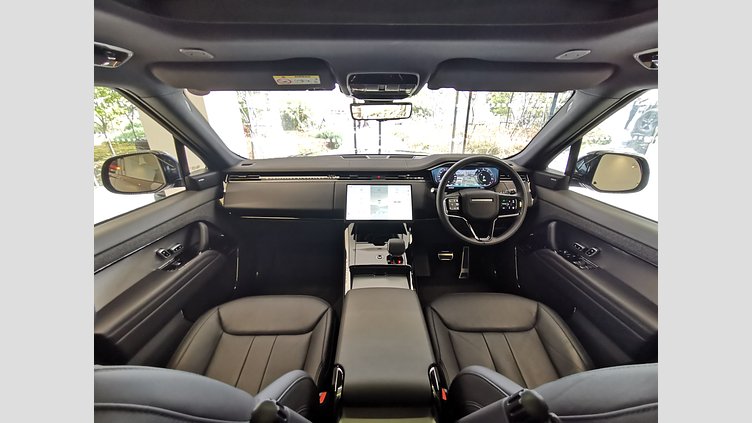 2025 認定中古車 Land Rover Range Rover Sport サントリーニブラック P550eプラグインハイブリッド（ガソリン） スタンダードホイールベース Dynamic SE
