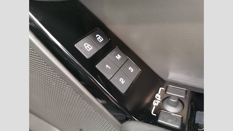 2023 認定中古車 Land Rover Range Rover Velar カルパチアングレイ D200マイルドハイブリッド（ディーゼル） Standard Wheelbase S