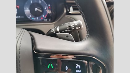 Range Rover Velar 25