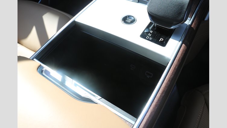 2025 認定中古車 Land Rover Range Rover ブリティッシュレーシンググリーン D350 AWD MHEV（AT） スタンダードホイールベース Autobiography