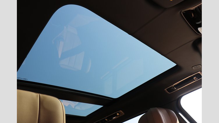 2025 認定中古車 Land Rover Range Rover ブリティッシュレーシンググリーン D350 AWD MHEV（AT） スタンダードホイールベース Autobiography