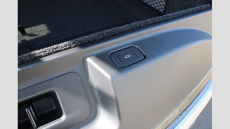 2025 認定中古車 Land Rover Range Rover ブリティッシュレーシンググリーン D350 AWD MHEV（AT） スタンダードホイールベース Autobiography