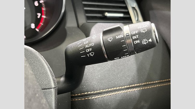 2016 認定中古車 Land Rover Range Rover Evoque Santorini Black 2.0 litre Si4 Petrol HSEダイナミック