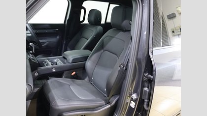 Defender 130 2
