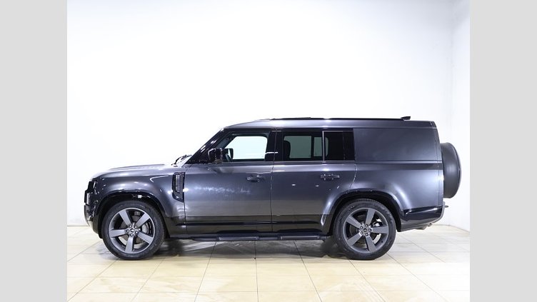 2024 認定中古車 Land Rover Defender 130 カルパチアングレイ D350 ディーゼルマイルドハイブリッド Outbound