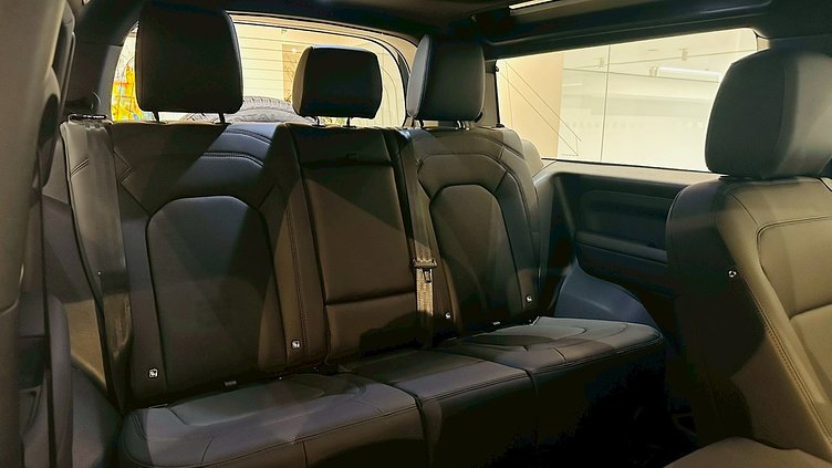 2025 新車 Land Rover Defender 90 Tasman Blue D300 S