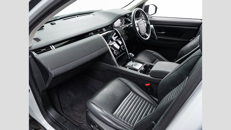 2019 認定中古車 Land Rover Discovery Sport ユーロンホワイト D180 AWD（オートマチック） ベースグレード　D180　5人乗り