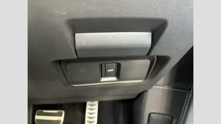 2023 認定中古車 Land Rover Range Rover Evoque アロイオスグレイ D200マイルドハイブリッド（ディーゼル） スタンダードホイールベース DYNAMIC SE