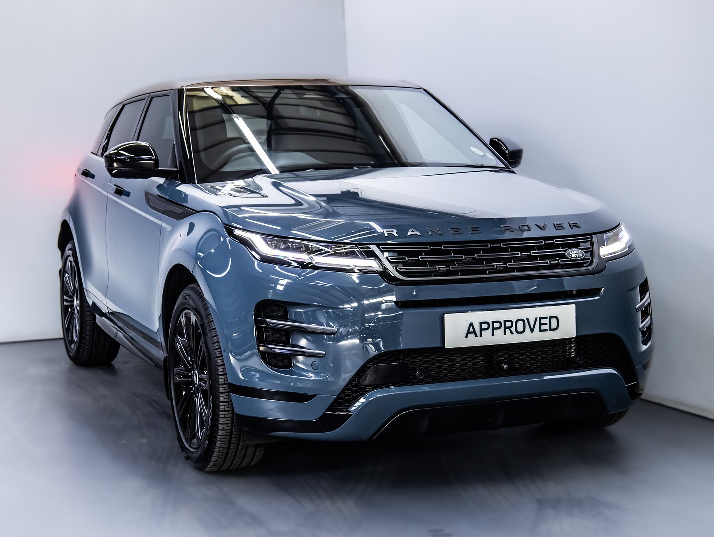 2025 Approved Land Rover Range Rover Evoque Tribeca Blue AWD 2.0D SE R ...