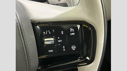 Range Rover Velar 15