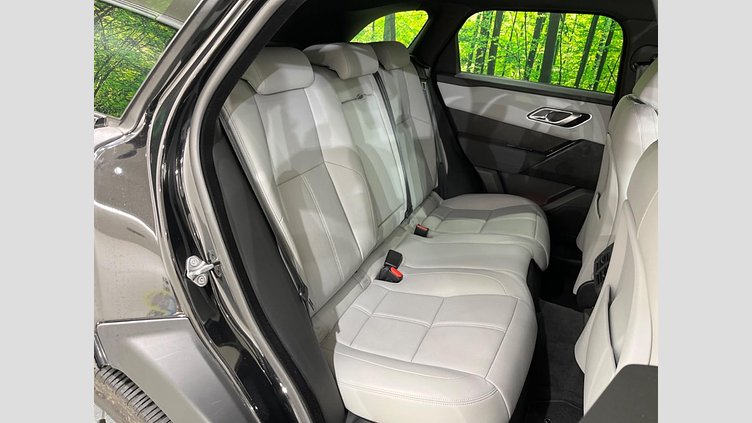 2023 認定中古車 Land Rover Range Rover Velar サントリーニブラック D200マイルドハイブリッド（ディーゼル） Standard Wheelbase Dynamic SE