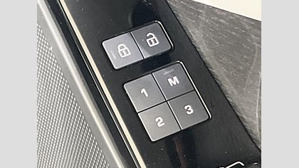 Range Rover Velar 48