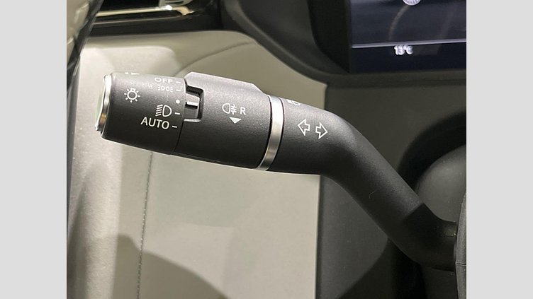 2023 認定中古車 Land Rover Range Rover Velar サントリーニブラック D200マイルドハイブリッド（ディーゼル） Standard Wheelbase Dynamic SE