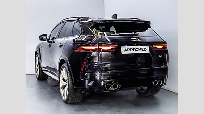 F-Pace 6