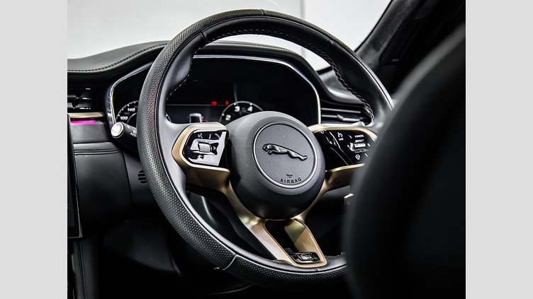 2023 Approved Jaguar F-Pace Santorini Black AWD 5.0 V8 SVR (P550)