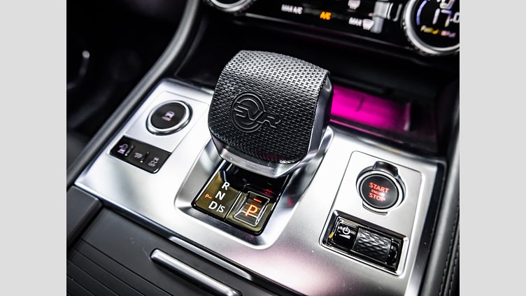 2023 Approved Jaguar F-Pace Santorini Black AWD 5.0 V8 SVR (P550)