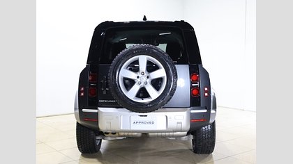 Defender 110 6