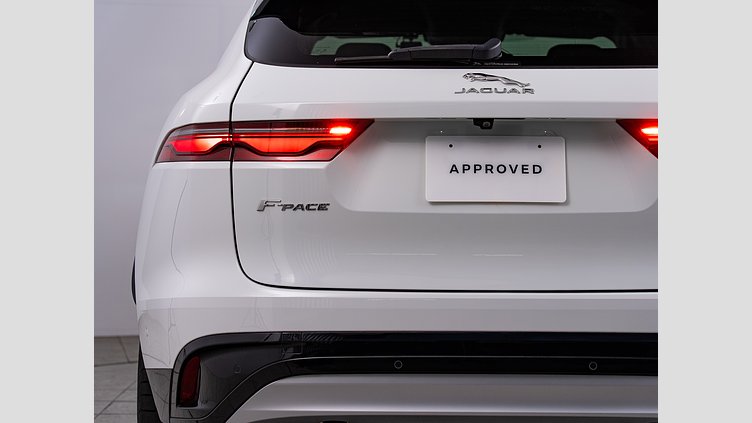2021 認定中古車 Jaguar F-Pace フジホワイト P250 AWD（オートマチック） S